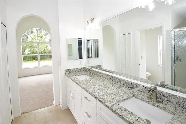 Mstr Bath 2 - 30741 Pumpkin Ridge Dr