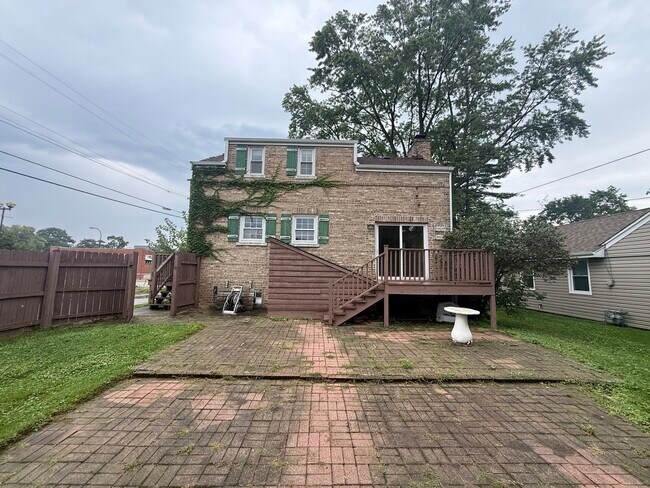 Building Photo - 9510 Campbell Ave