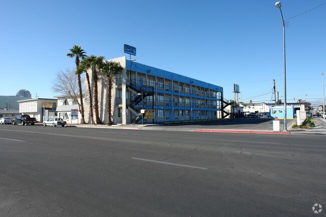 Avalon Arms Apartments - CUTE ARTS DISTRICT STUDIOS