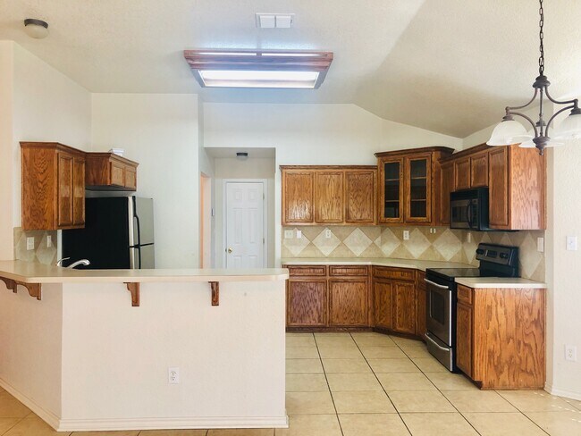 Building Photo - 704 Mustang Trail
