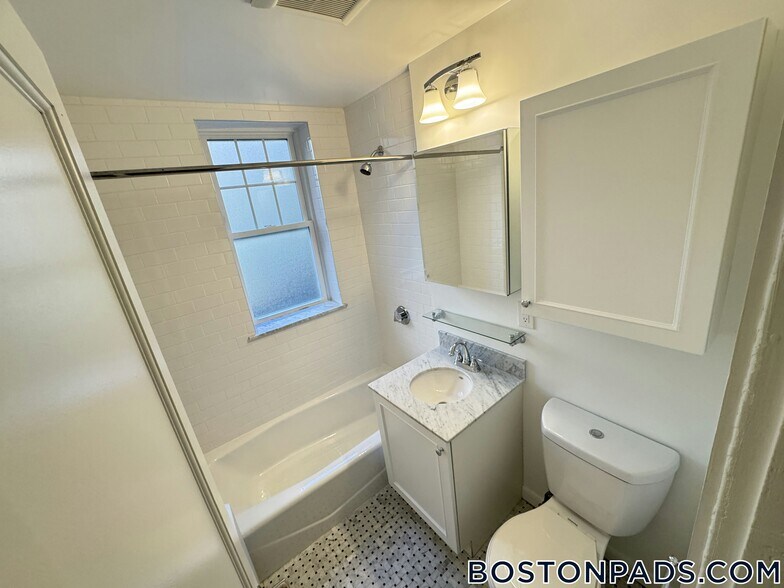 Building Photo - 20 Chauncy St