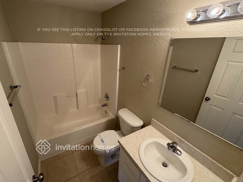 Building Photo - 391 Vitorio St