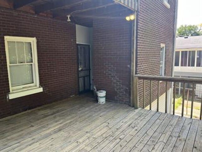 Building Photo - 3907 Northwestern Pkwy