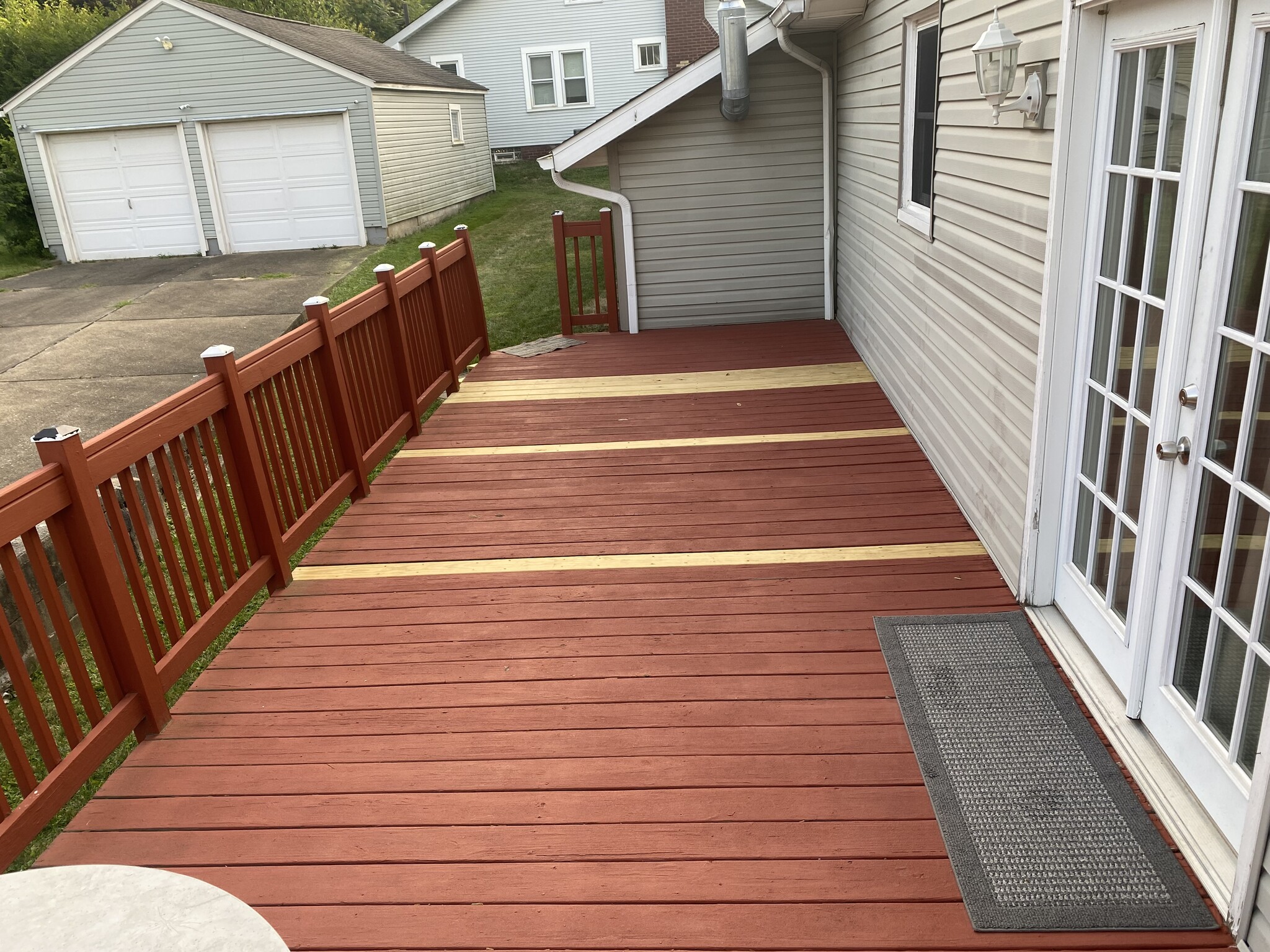 Building Photo - 2617 Maple Ave NE