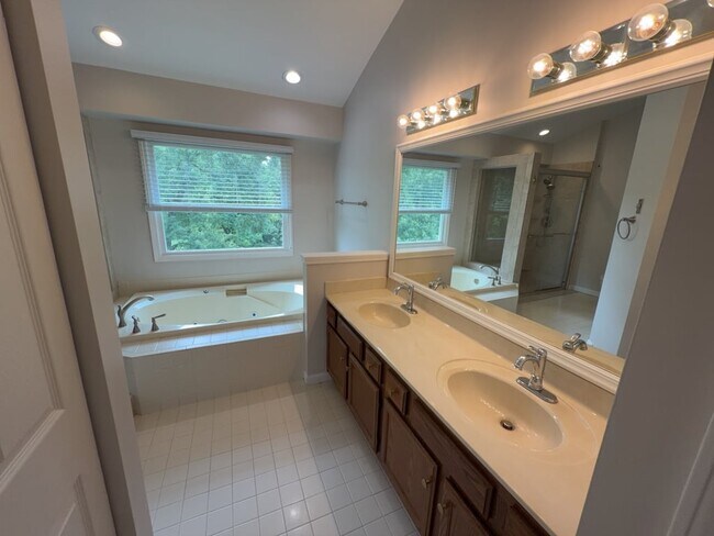 Building Photo - 5659 Sage Meadow Ct