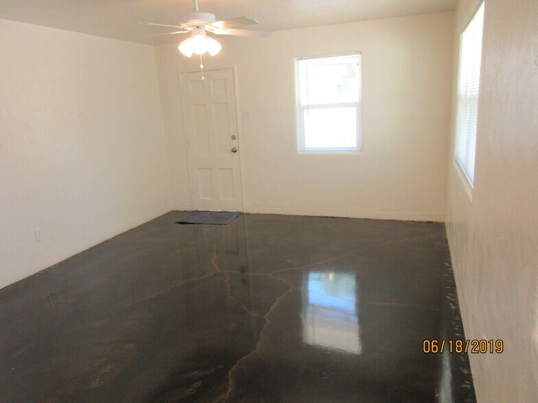 Building Photo - 223 W Turney Ave