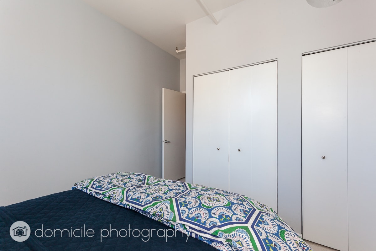 Building Photo - 1735 W Diversey Pky