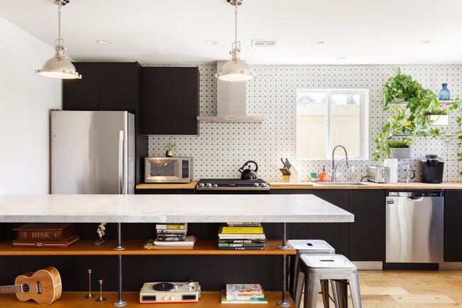 Building Photo - 1523 Morton Terrace