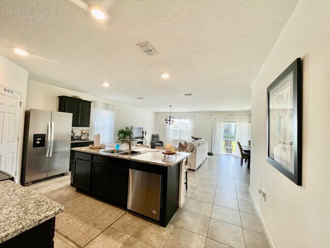 Building Photo - 10574 SW Cambria Ln