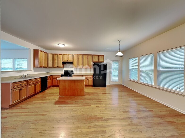 Building Photo - 14404 Waterlyn Dr