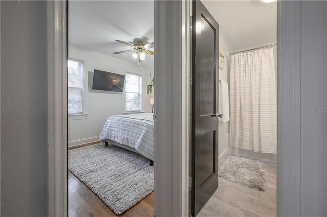 Building Photo - 920 W Orient St