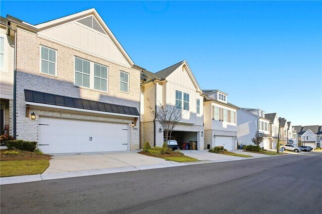 Building Photo - 1244 Winterhaven Dr