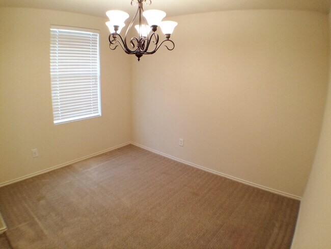 Building Photo - Fully Updated Mesquite Home with New HVAC, New Carpet & Nearby Park!