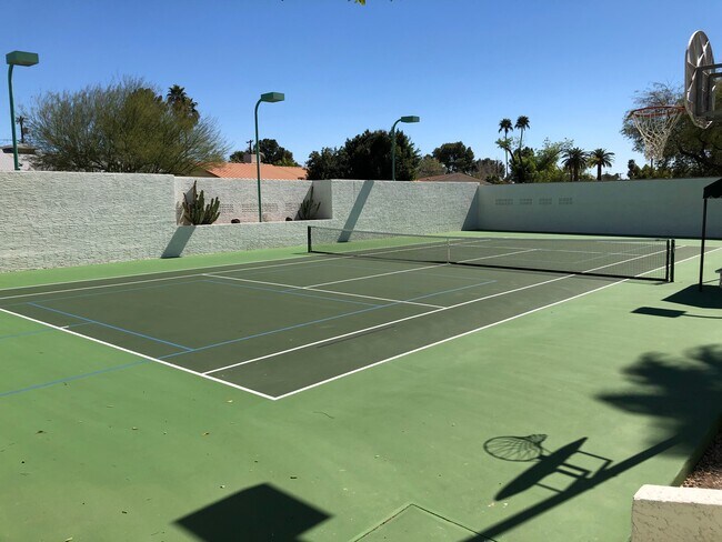 Building Photo - 4823 N 35th Pl