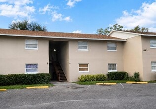 Building Photo - 5885 Dahlia Dr