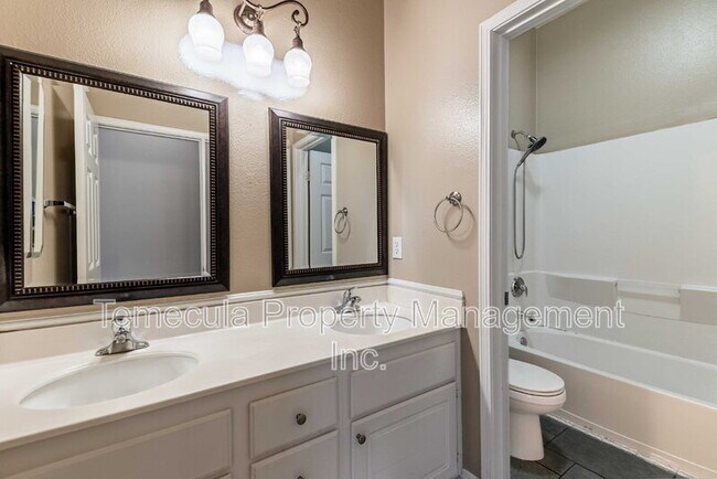 Building Photo - 40609 Chantemar Way