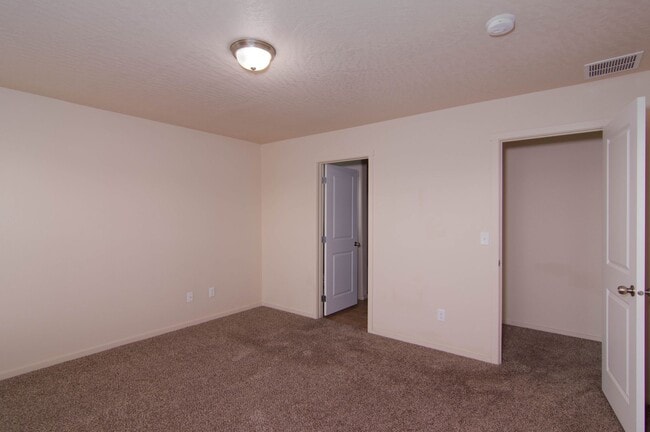 Building Photo - COMING SOON !! 4 Bed 2 bath 5 Mile Prairie newer home with open concept design