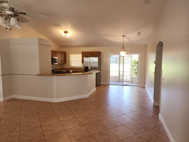 Building Photo - 3/2 Gentle Breeze~Quail Valley~A GREAT HOME!