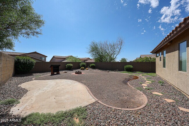 Building Photo - 43337 N Heavenly Way