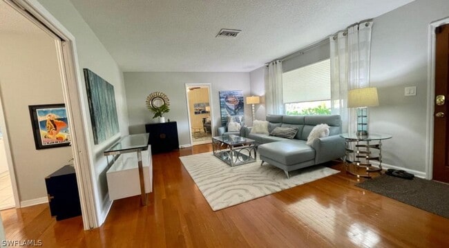 Building Photo - 235 Fordham Dr