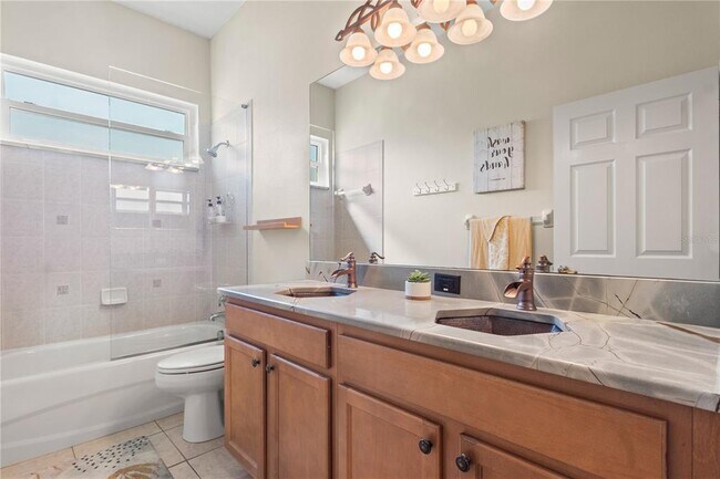 Building Photo - 10206 Shooting Star Ct