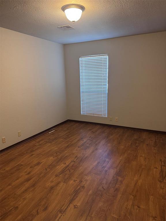 Building Photo - 1408 Pennington Ave