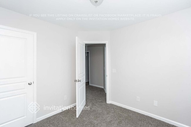 Building Photo - 890 Windy Falls Dr