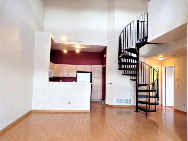 Building Photo - 8707 E Florida Ave