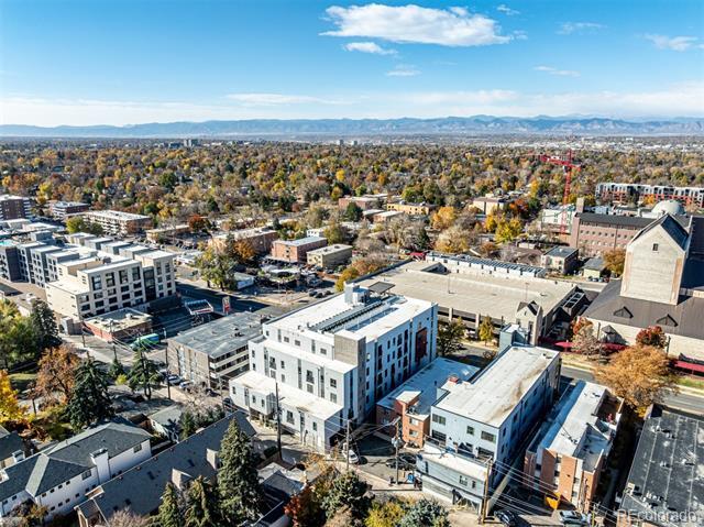 Building Photo - 2374 S University Blvd