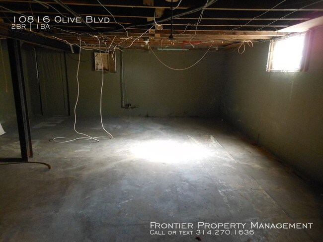 Building Photo - 10816 Olive Blvd