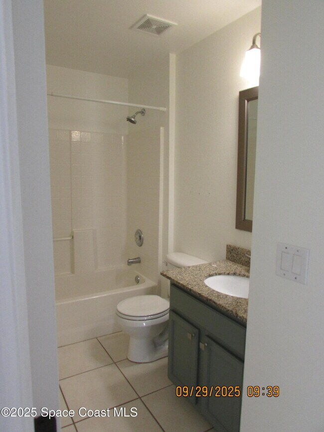 Building Photo - 2070 Tiburon Ln