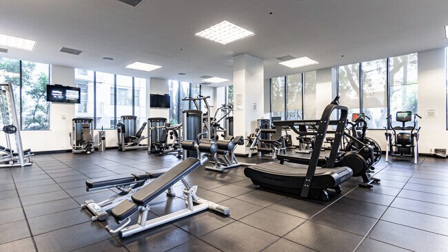 Commercial Gym - 10724 Wilshire Blvd