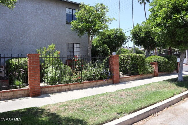 Building Photo - 4369 Ethel Ave