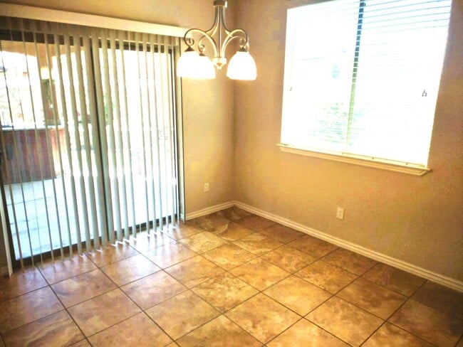 Building Photo - Dazzling Two Story Westside Home With Refrigerated Air Located In Quiet Neighborhood