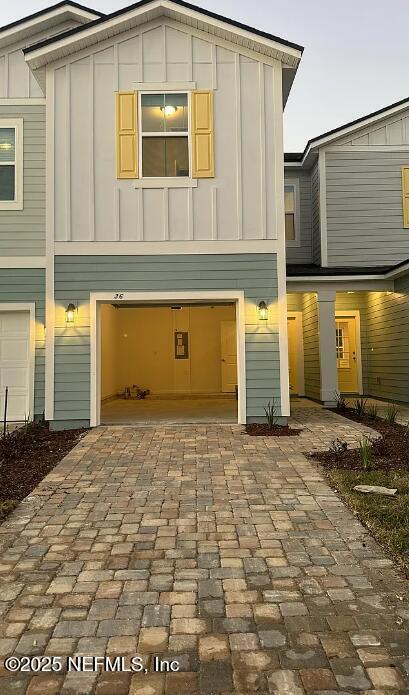 Building Photo - 322 Brandon Lks Dr