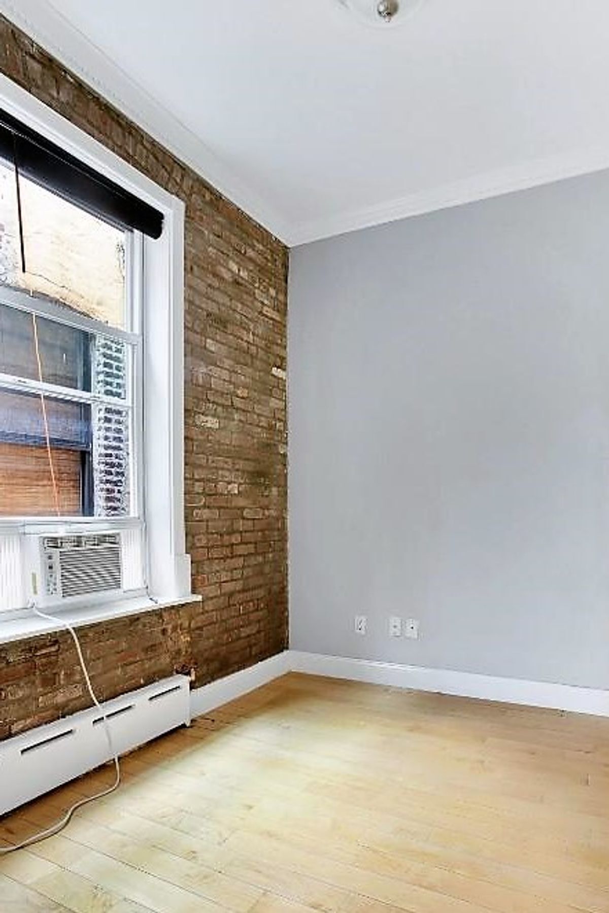 Building Photo - LeRoy Street