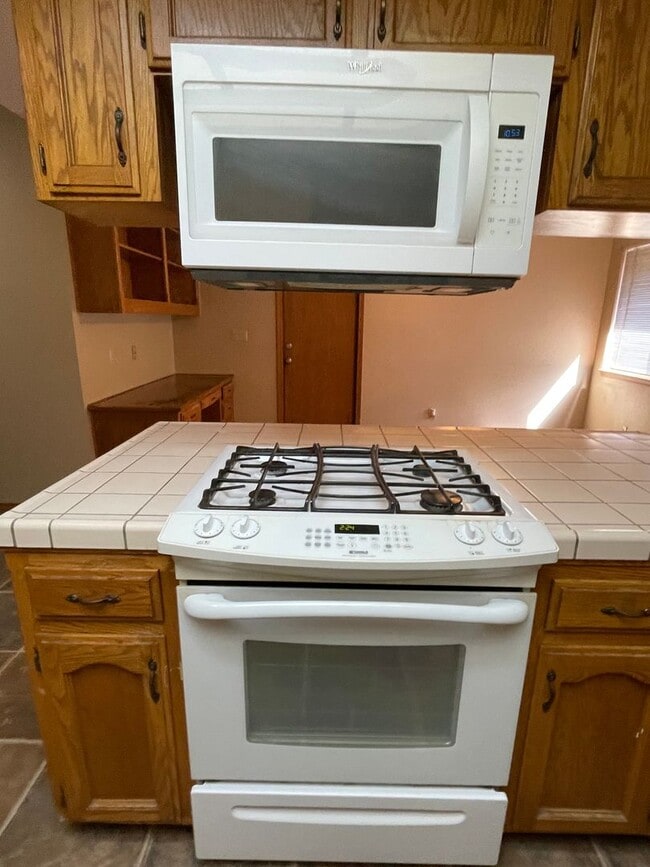 Building Photo - Charming home coming soon in NE Visalia!
