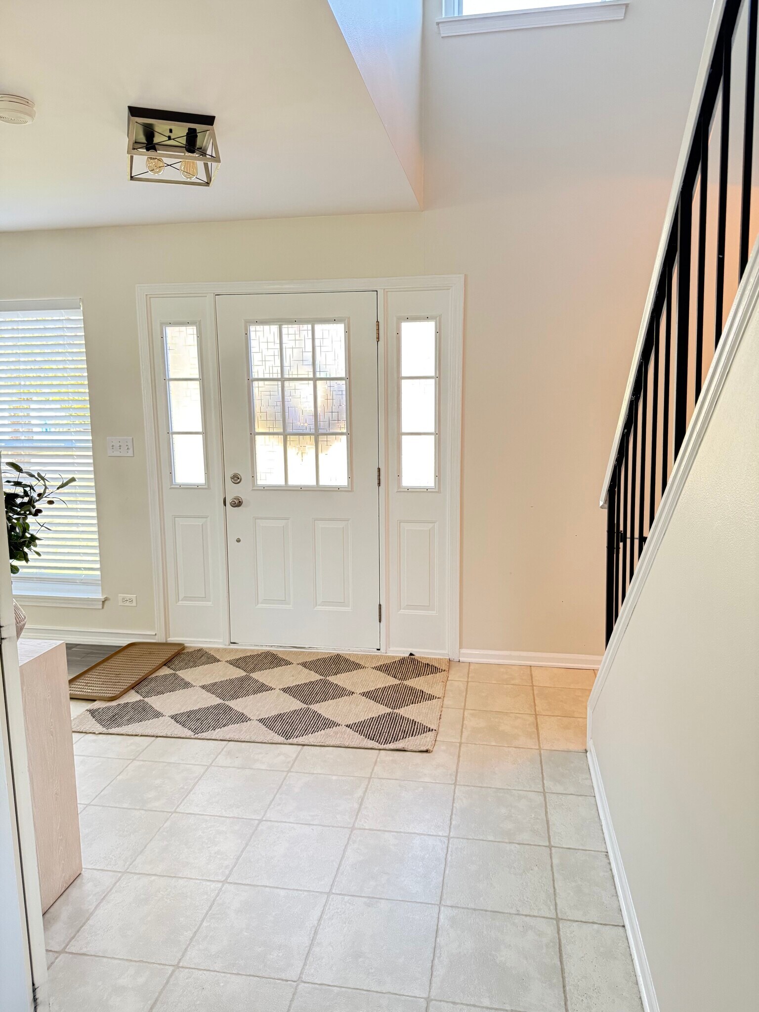 Building Photo - 1058 Longford Rd