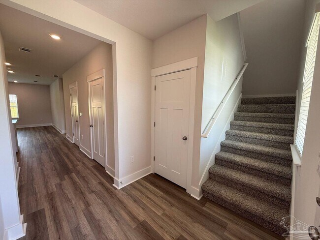 Building Photo - 2128 Chirping Cricket Ct