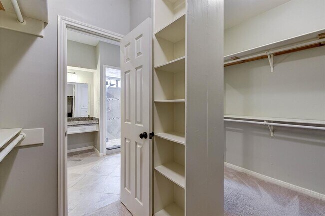 Building Photo - 20642 Laurel Lock Dr