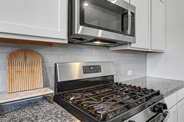 Building Photo - 812 Carmen St