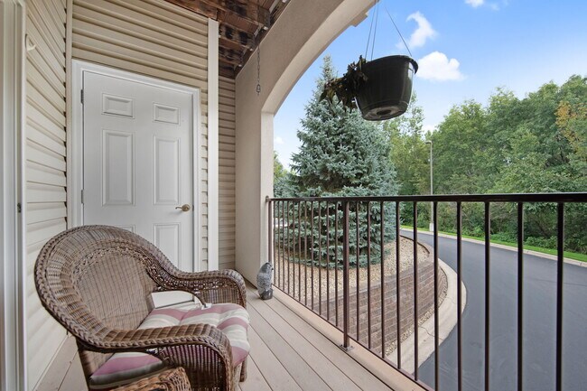 Building Photo - 15631 Linnet St NW