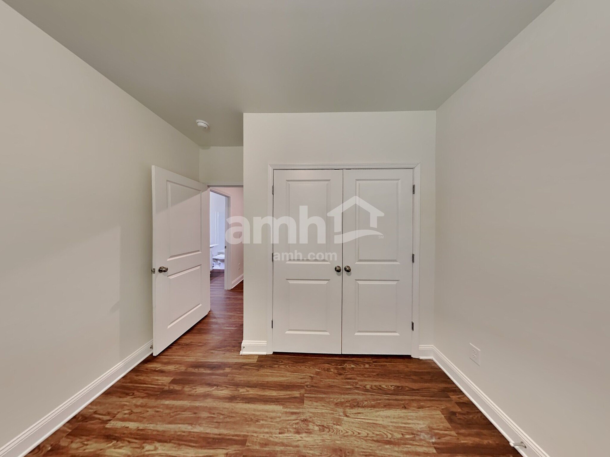 Building Photo - 5115 Hudson Vly Dr