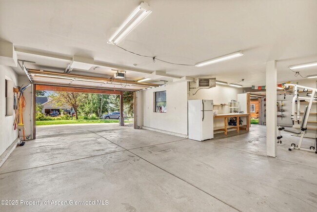 Building Photo - 17 Dakota Ct