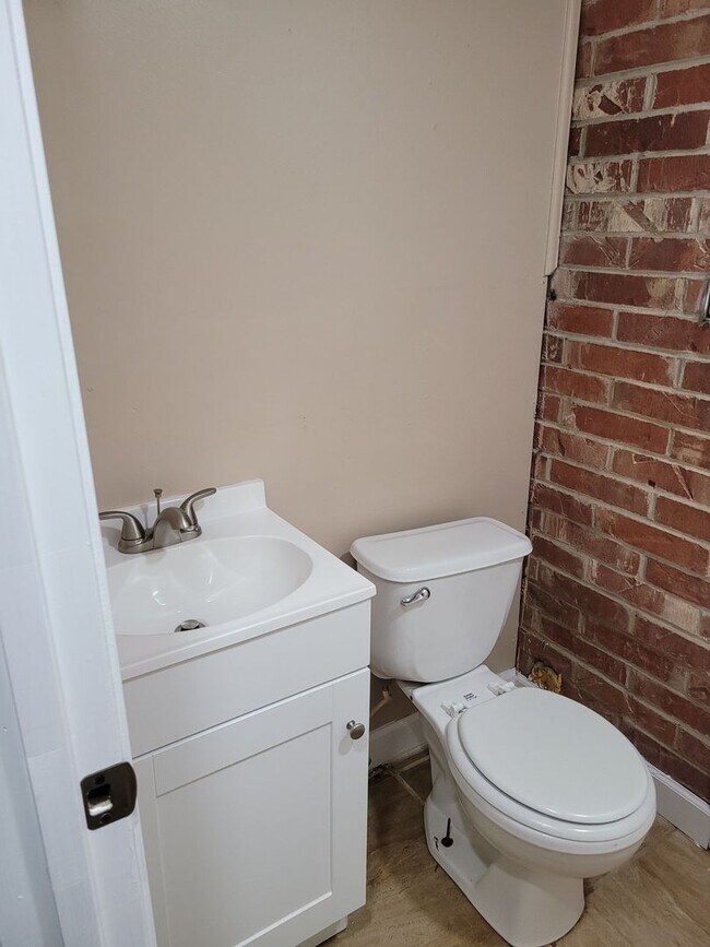 Building Photo - Big House on a Big Fenced Lot on the West Side of Jacksonville