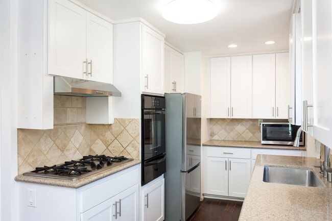 Building Photo - Spacious Single Family Home in Imperial Beach