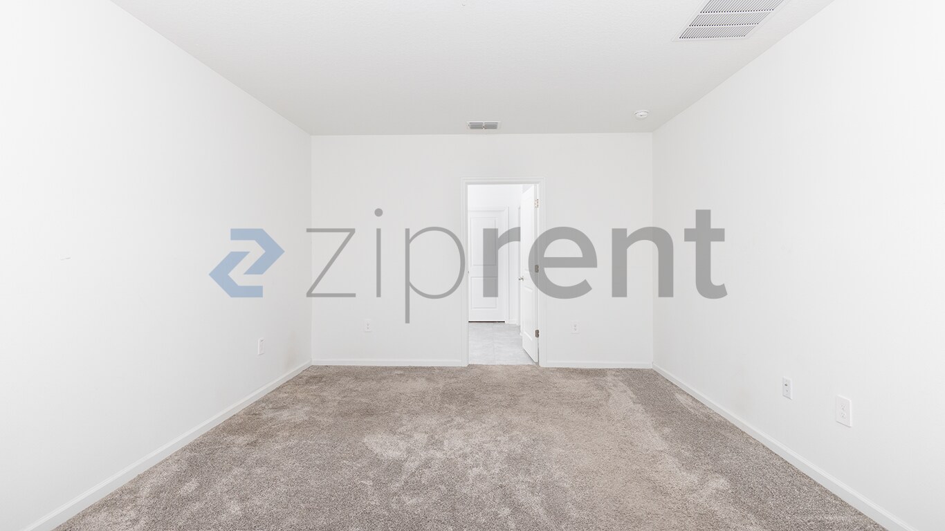 Building Photo - Unit