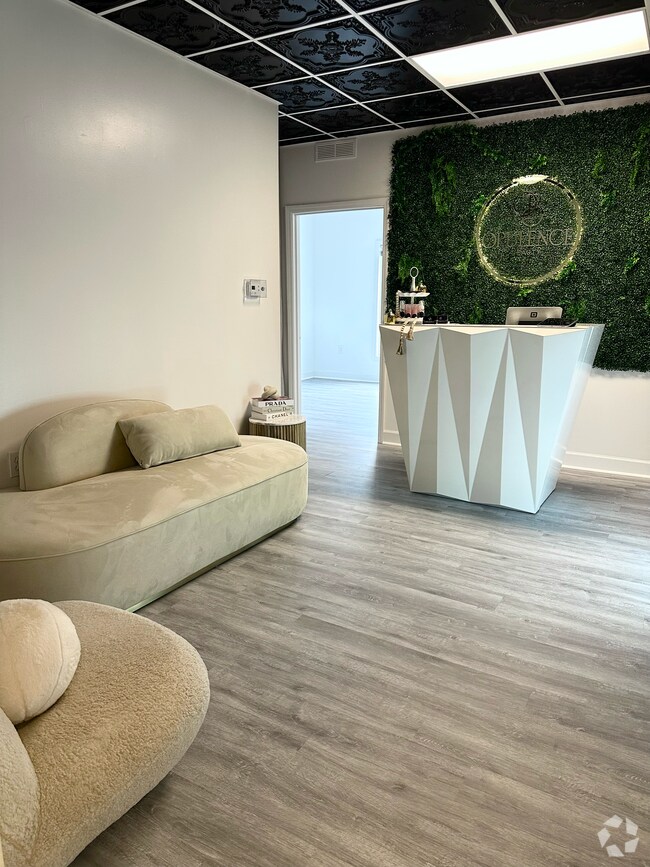 Building Photo - Opulence Beauty Unit 3