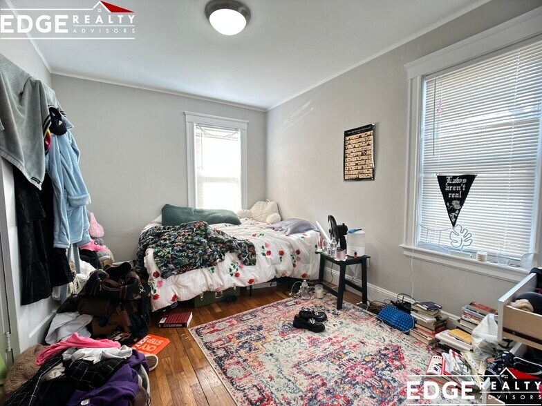 Building Photo - 14 Donnybrook Rd