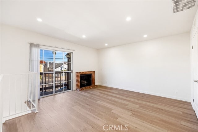 Building Photo - 13838 Vanowen St